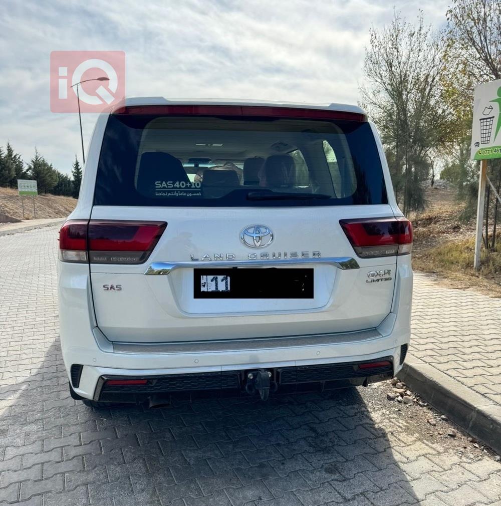 تويوتا لاندكروزر